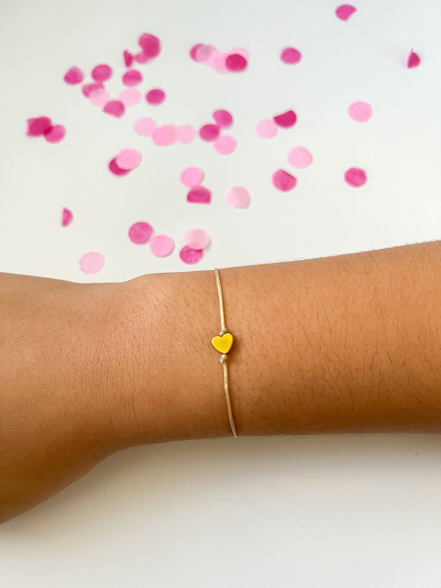 Pulsera ajustable con corazón